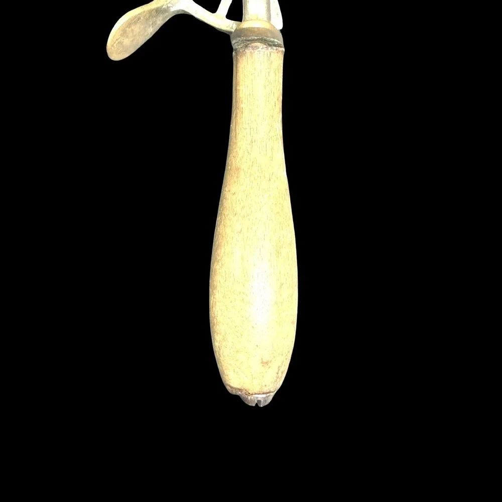 Gilchrist this scoop
